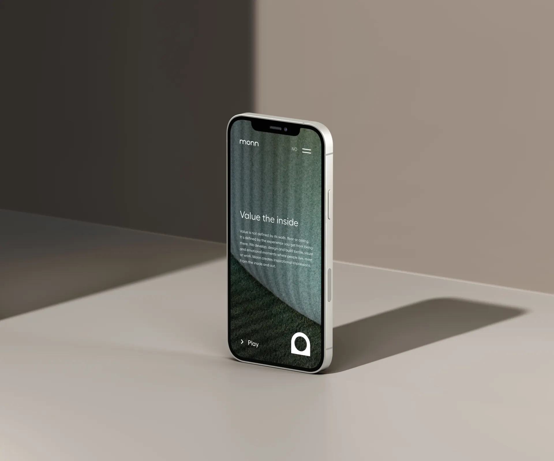 Monn Iphone