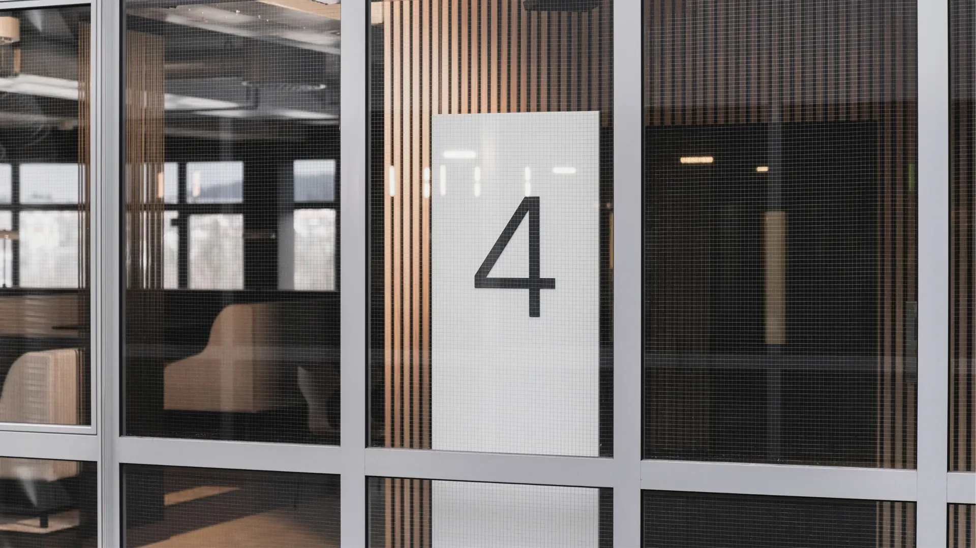 44 kind work stingray signage